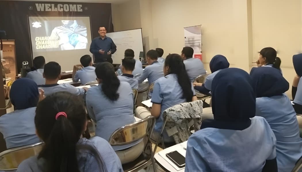 Etika Kerja Fundamental: Fondasi Budaya Kerja Produktif dan Profesional