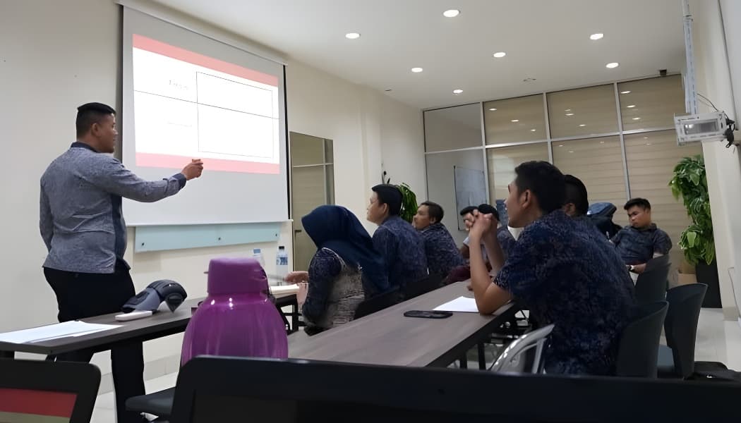 Etos Kerja Efektif: Menciptakan SDM Berintegritas dan Berdaya Saing